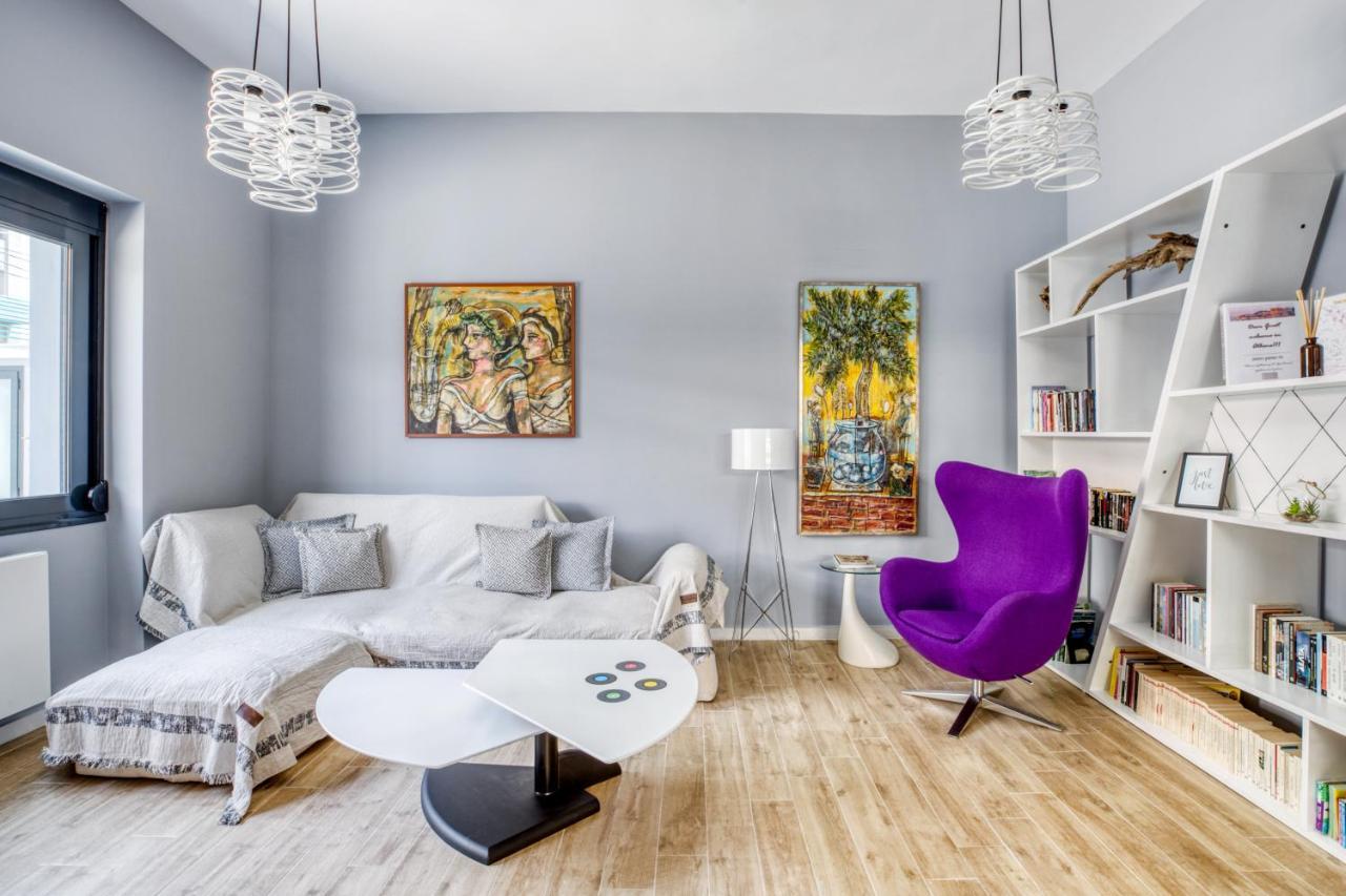 Spacious Flat With Courtyard And Private Parking! Athene Buitenkant foto